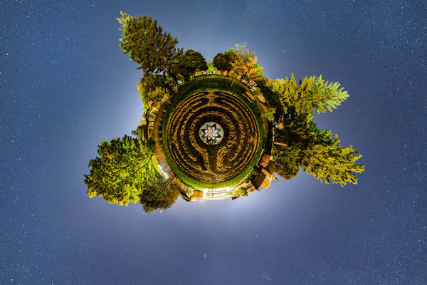 Labyrinth Planet